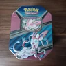 V Heroes Sylveon Tin
